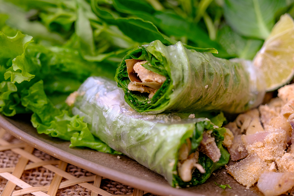 Gỏi Bì Cuộn Rau Rừng