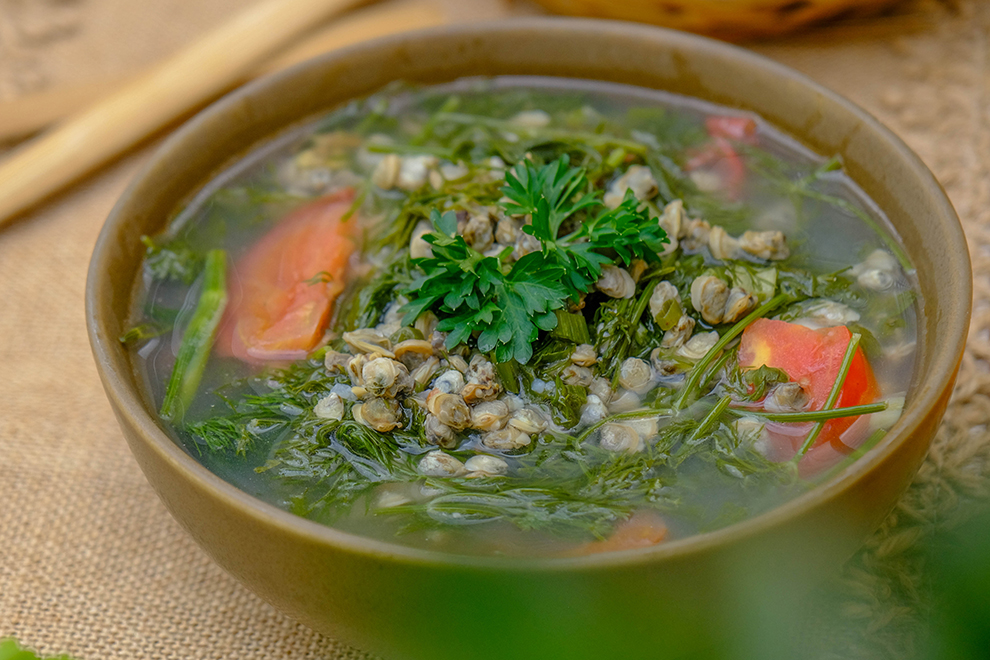 Canh Hến Thì Là